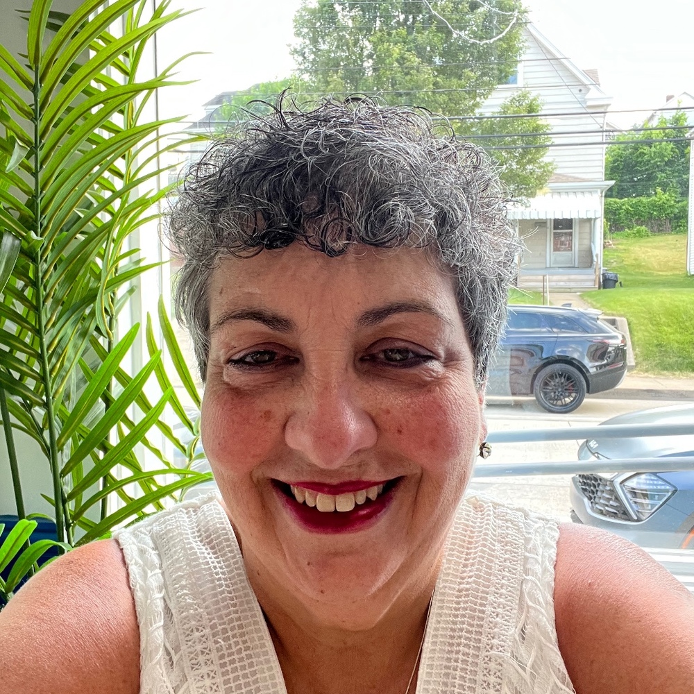 Meet your Posher, Alina